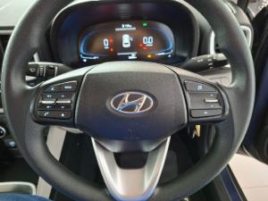 Hyundai Venue 1.2 Premium - Image 17