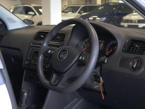 Volkswagen Polo Vivo hatch 1.6 Comfortline auto - Image 13