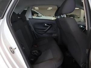 Volkswagen Polo Vivo hatch 1.6 Comfortline auto - Image 17