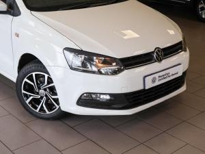 Volkswagen Polo Vivo hatch 1.6 Comfortline auto - Image 2