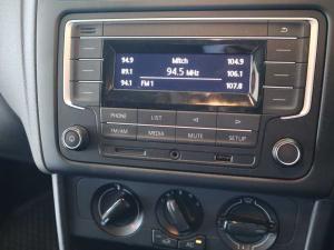 Volkswagen Polo Vivo hatch 1.4 Trendline - Image 11