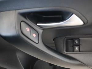 Volkswagen Polo Vivo hatch 1.4 Trendline - Image 15