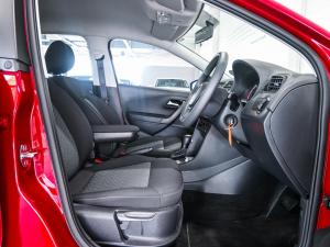 Volkswagen Polo Vivo hatch 1.6 Life - Image 17