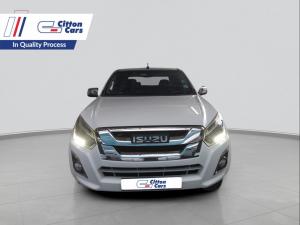 Isuzu KB300 D-TEQ LX 4X4E/CAB - Image 2