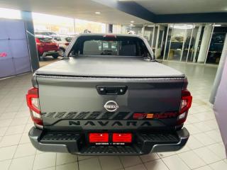 Nissan Navara 2.5DDTi double cab Stealth 4x4