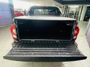 Nissan Navara 2.5DDTi double cab Stealth 4x4 - Image 8