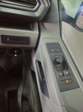 Volkswagen Transporter 2.0TDI Kombi SWB Trendline auto - Image 15