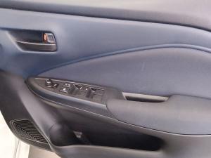 Toyota Starlet 1.5 Xi - Image 19