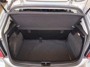 Volkswagen Polo Vivo hatch 1.6 Life - Image 12