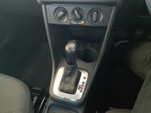 Volkswagen Polo Vivo hatch 1.6 Life - Image 17