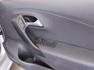 Volkswagen Polo Vivo hatch 1.6 Life - Image 18