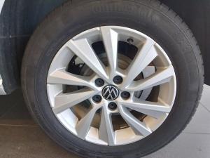 Volkswagen Polo Vivo hatch 1.6 Life - Image 9