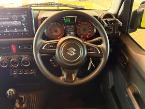 Suzuki Jimny 1.5 GLX AllGrip 5-door manual - Image 14