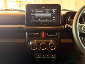 Suzuki Jimny 1.5 GLX AllGrip 5-door manual - Image 17