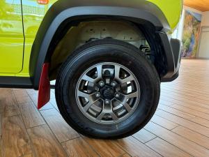 Suzuki Jimny 1.5 GLX AllGrip 5-door manual - Image 8
