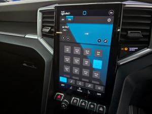 Volkswagen Amarok 3.0TDI V6 double cab Aventura 4Motion - Image 8