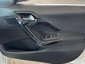 Peugeot 208 1.2 Active - Image 17