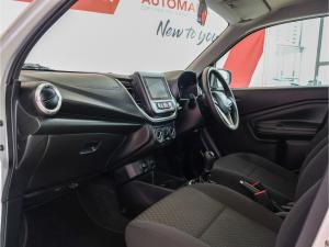 Toyota Vitz 1.0 XR manual - Image 7