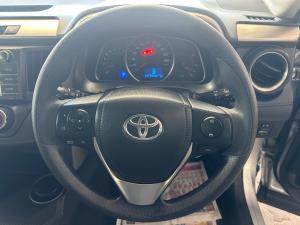 Toyota RAV4 2.0 GX auto - Image 8