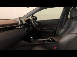 Toyota C-HR 1.2T Luxury - Image 7