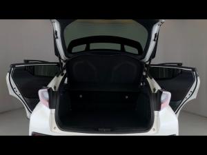 Toyota C-HR 1.2T Luxury - Image 13