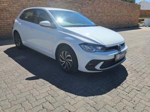 Volkswagen Polo hatch 1.0TSI Life manual - Image 1