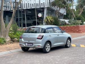 Suzuki Swift 1.2 GL+ auto - Image 2