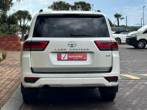 Toyota Land Cruiser 300 3.3D ZX - Image 5