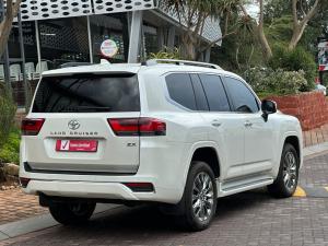 Toyota Land Cruiser 300 3.3D ZX - Image 2