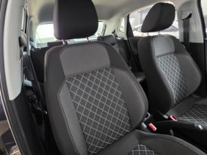 Volkswagen Polo Vivo 1.6 Style - Image 17