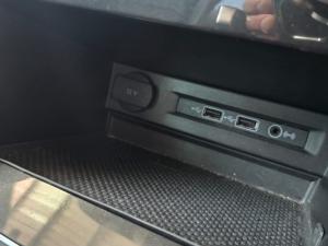 Volkswagen Tiguan 2.0 TDI Comfortline 4/MOT DSG - Image 8