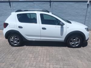 Renault Sandero 900T Stepway Expression - Image 3