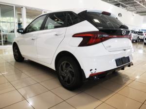 Hyundai i20 1.4 Motion auto - Image 6