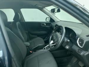 Hyundai Venue 1.0T Fluid auto - Image 6