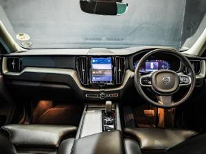 Volvo XC60 B5 AWD Plus Dark - Image 14