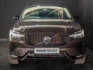 Volvo XC60 B5 AWD Plus Dark - Image 3