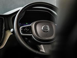 Volvo XC60 B5 AWD Plus Dark - Image 18