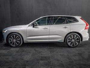 Volvo XC60 B5 AWD Plus Dark - Image 9
