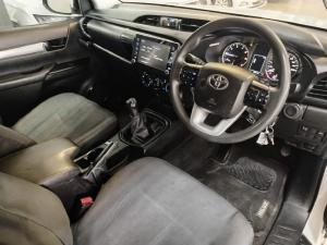 Toyota Hilux 2.4GD-6 Xtra cab Raider manual - Image 14