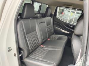Nissan Navara 2.5DDTi double cab LE Plus 4x4 - Image 8