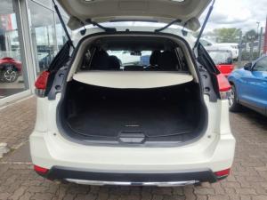 Nissan X-Trail 2.5 4x4 Acenta Tech - Image 9