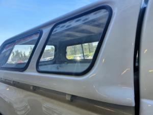 Toyota Hilux 2.4GD-6 single cab Raider manual - Image 12