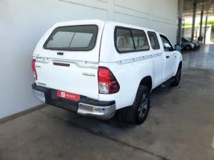 Toyota Hilux 2.4GD-6 single cab Raider manual - Image 3