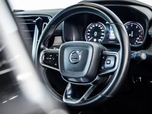 Volvo XC40 T3 R-Design auto - Image 12