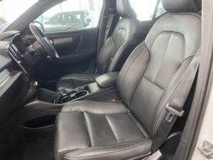 Volvo XC40 T3 R-Design auto - Image 15