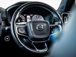 Volvo XC40 T3 R-Design auto - Image 18