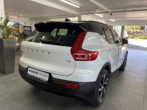 Volvo XC40 T3 R-Design auto - Image 3
