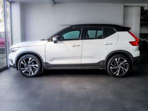 Volvo XC40 T3 R-Design auto - Image 3