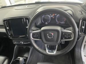 Volvo XC40 T3 R-Design auto - Image 9