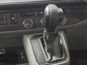 Volkswagen Transporter 2.0TDI Kombi SWB Trendline auto - Image 12